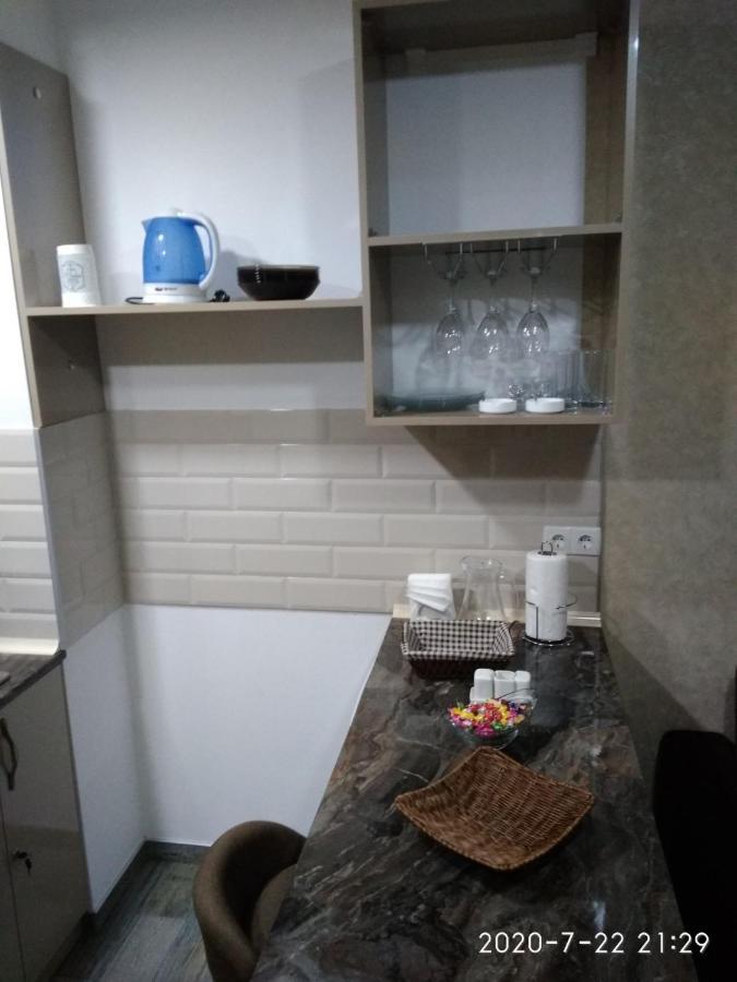 Апартаменты Елена Batoemi Buitenkant foto